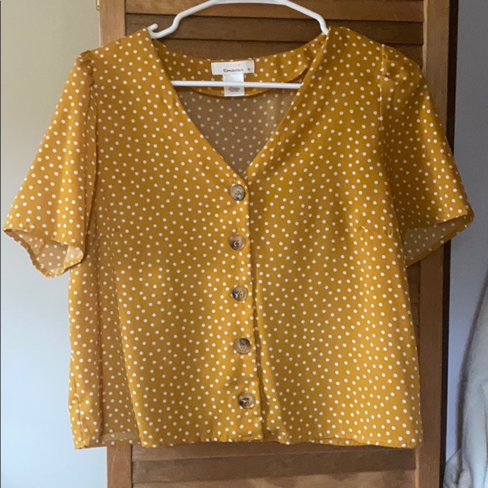 Polka dot short sleeve blouse
